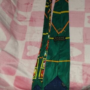 No Boundaries Green and Orange Geometric Tie